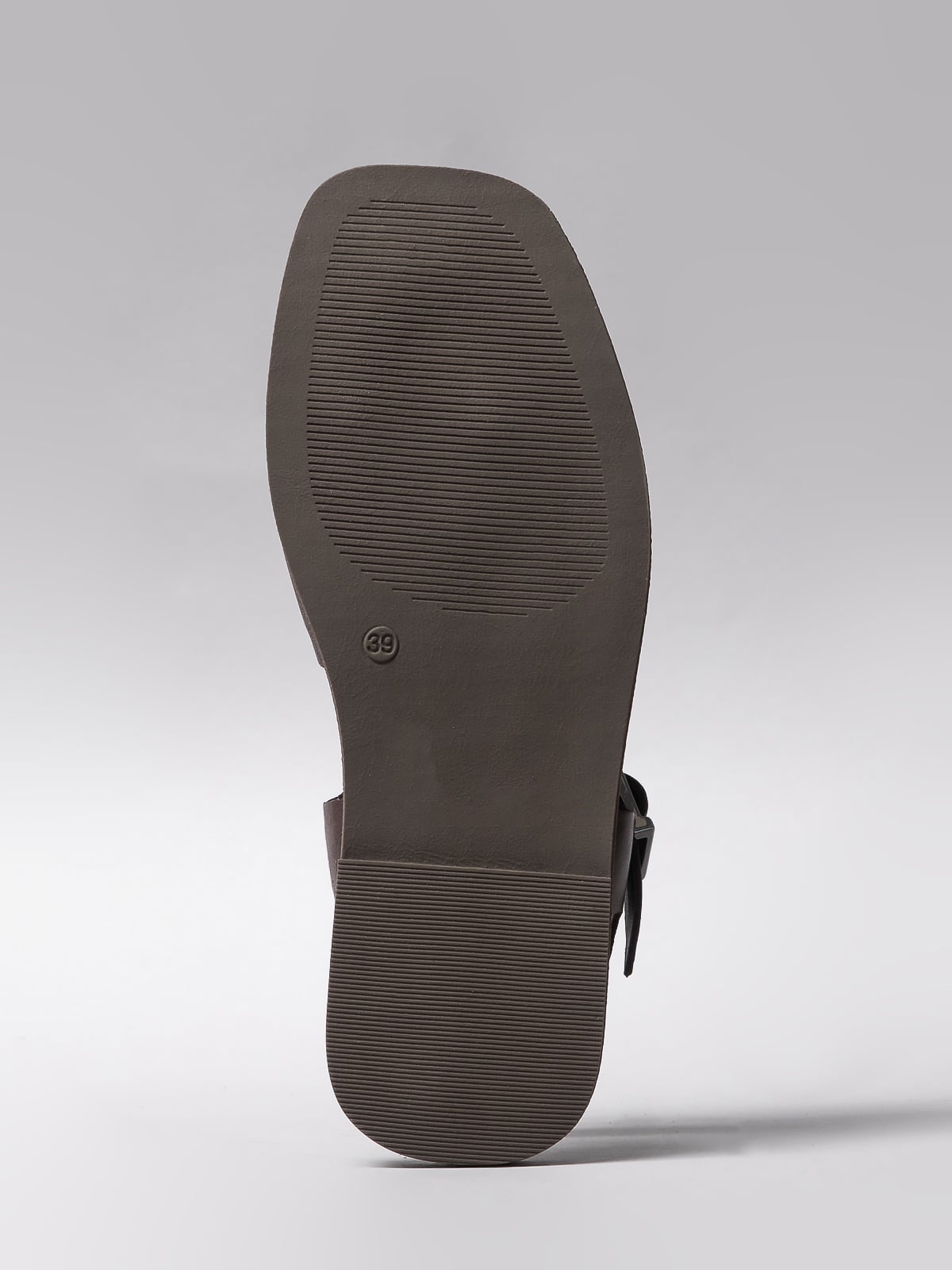 Women's leather sandals