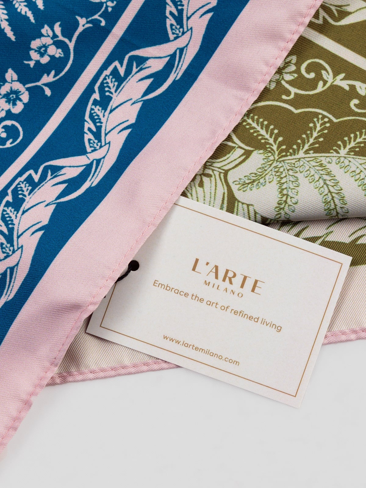 Women's scarf
